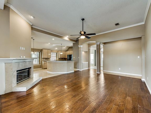 3rd image of 1313 Pagewynne Dr