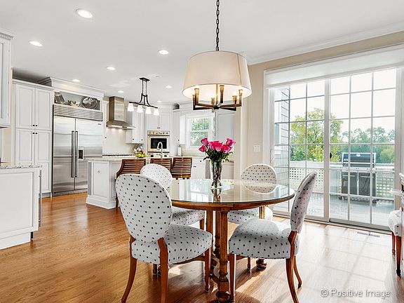 5th image of 23 W Kennedy Ln #801