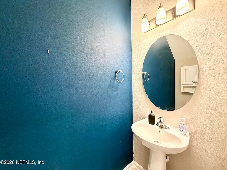 417 Pine Bluff Dr — Photo 23