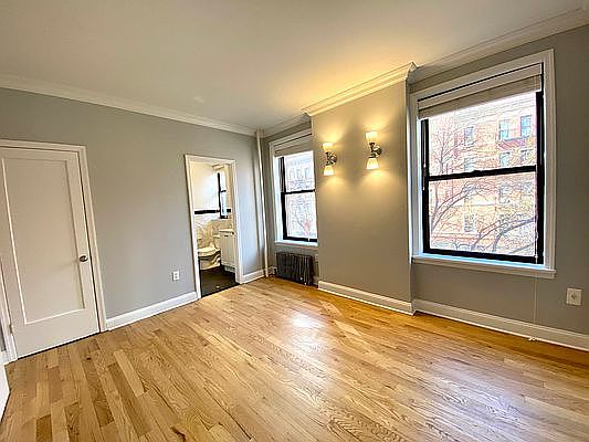 4th image of 76 W 69th St APT 3N