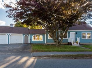 98 Sconticut Neck Rd, Fairhaven, MA 02719