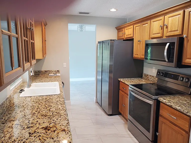 1257 NE Sago Dr — Photo 10