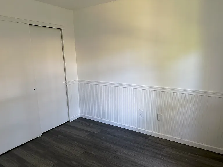 78 Wyndham Pl — Photo 4