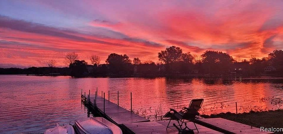 1st image of 3095 School Lake Dr