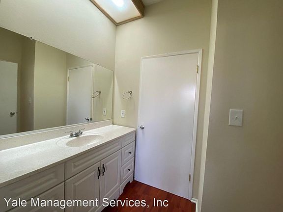 5th image of 10822 Otsego St #18523b378