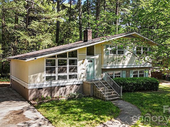4th image of 912 Bannister Pl