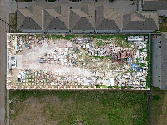 3rd image of 4440 W Tidwell Rd