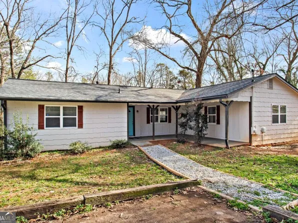 2255 Hunt Rd, Douglasville, GA 30135