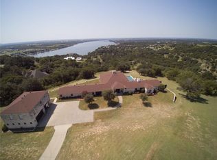 2108 Tree Top Ct, Granbury, TX 76049