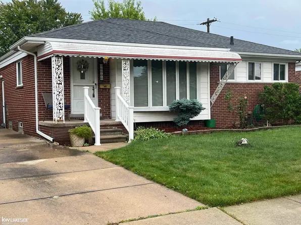 25706 Harmon St, Saint Clair Shores, MI 48081