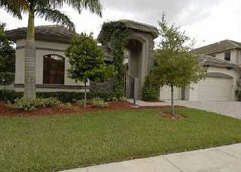 1st image of 1065 Wellington Ct
