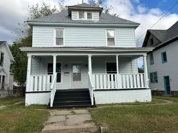 303 Forest Ave, Rockford, IL 61101