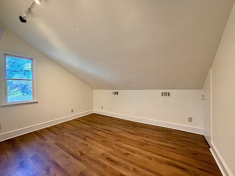 Bedroom 4 10'3 x 17'11