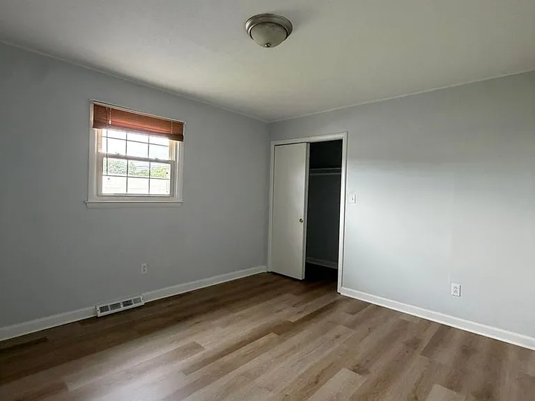 1740 Bonham Rd — Photo 14