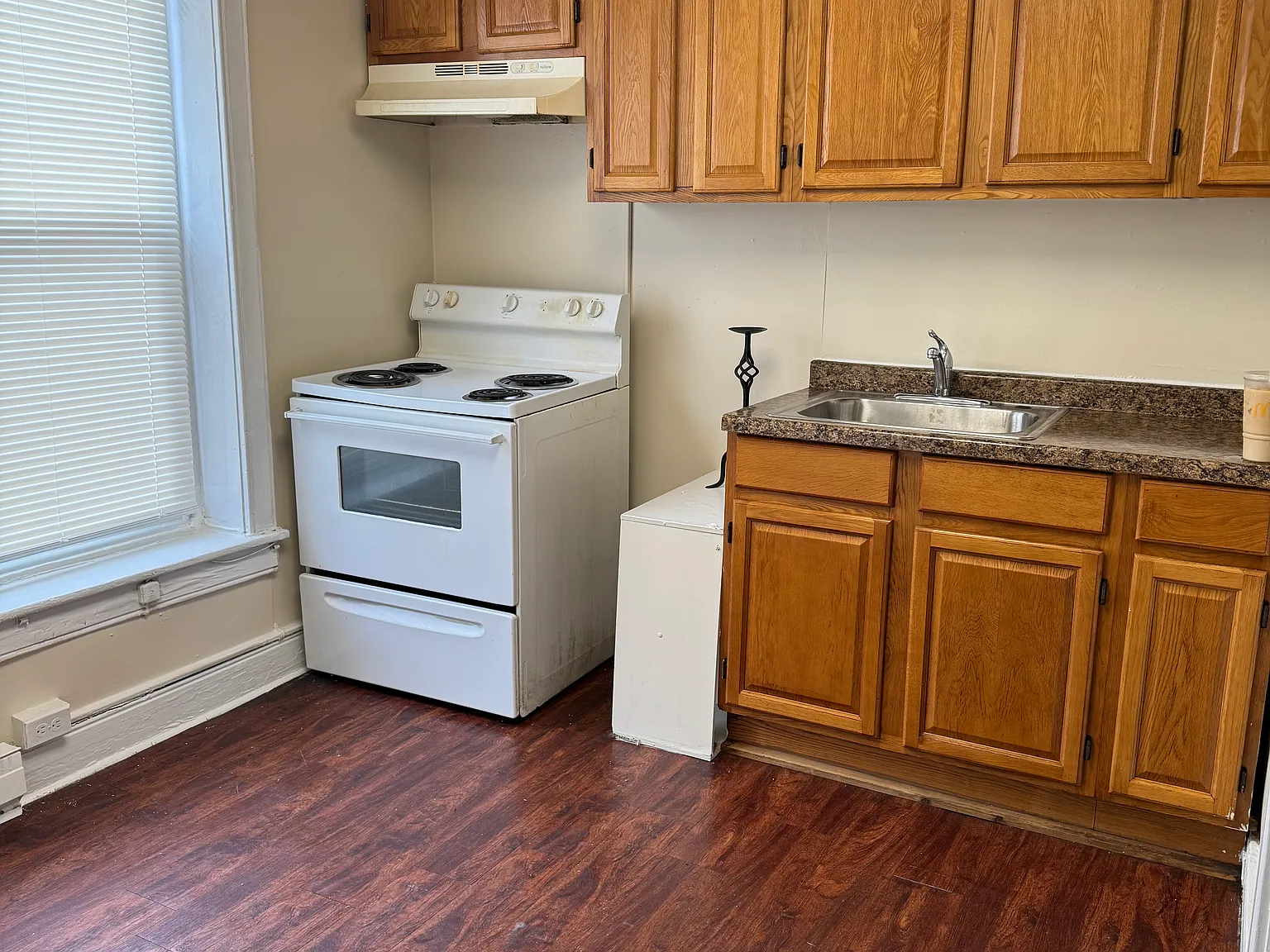 1015 Lehman St — Photo 4