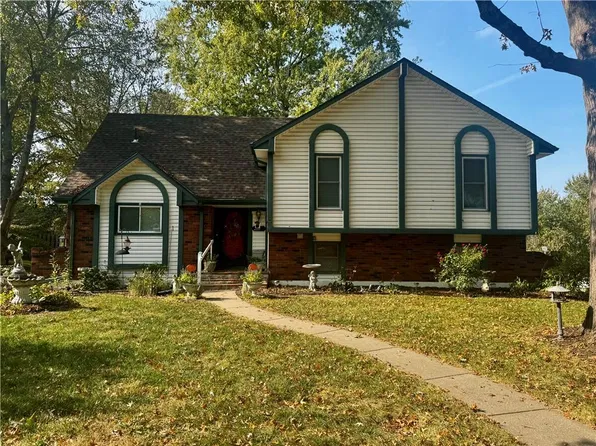 3806 Taggart Ct, Saint Joseph, MO 64506
