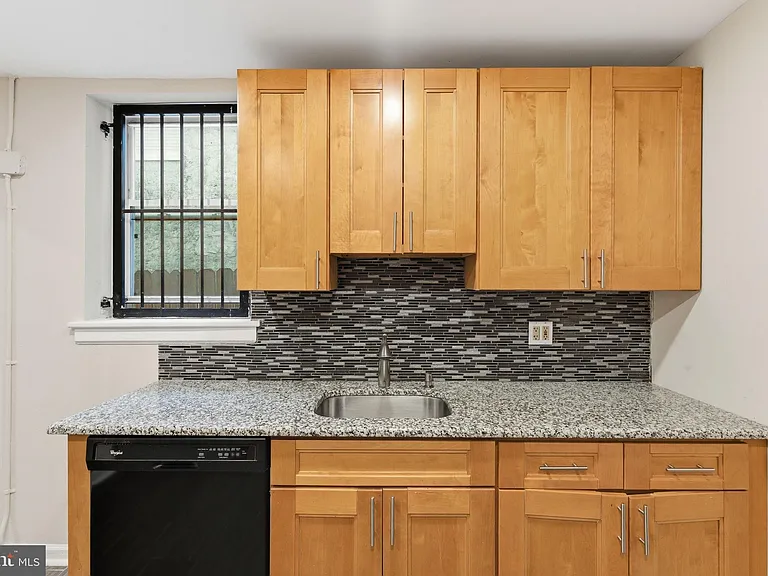 1817 N Gratz St — Photo 12