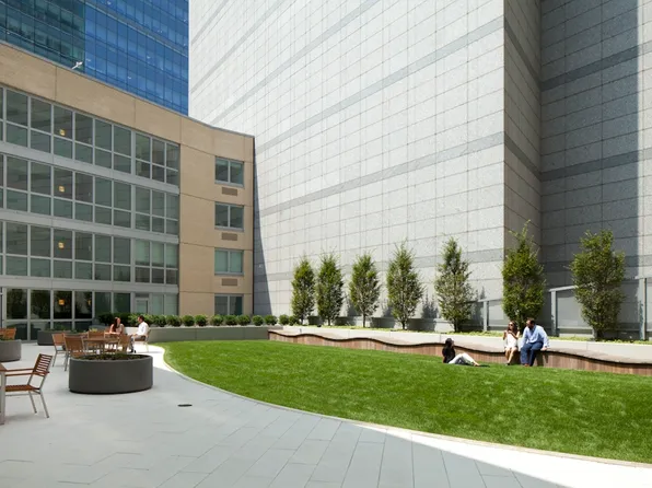 43-10 Crescent Street image 9 of 17