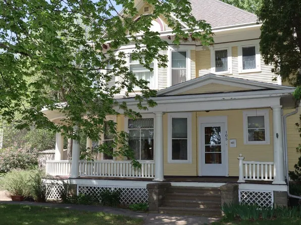 105 S Carroll St, Rock Rapids, IA 51246