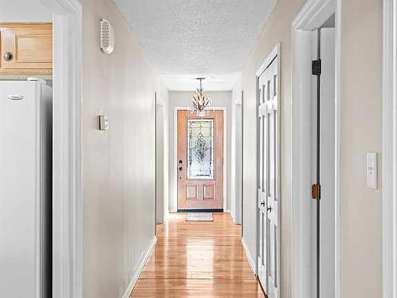 4th image of 1523 Forrest Ln