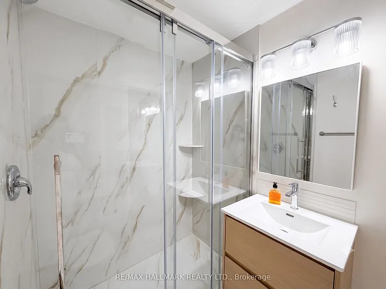 159 Richmond St #2 — Photo 4