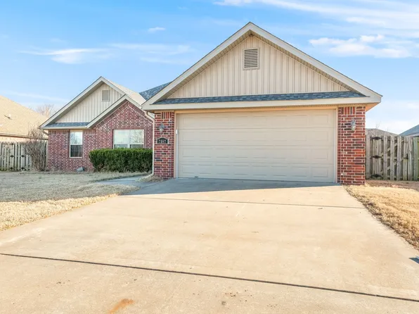 7587 Brooklyn Ave, Springdale, AR 72762