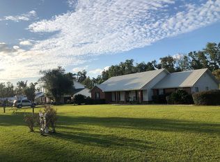 4732 Meadowview Rd, Marianna, FL 32446