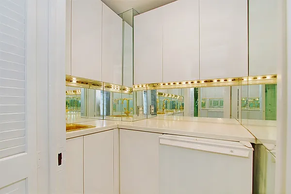 Sold by Corcoran | media 3