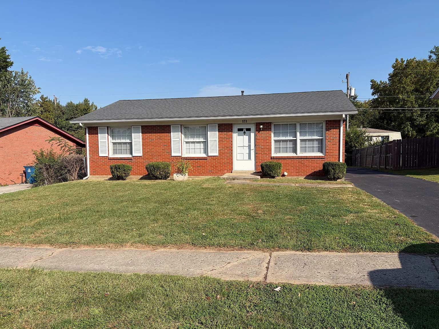 3 bed, 1150 sqft, $1,600 — Photo 2
