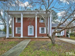 422 Pecan Dr, Selma, NC 27576