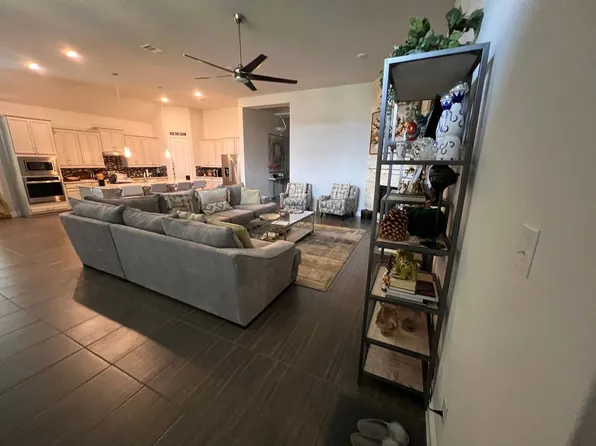 2301 Noble Pass Ln, League City, TX 77573