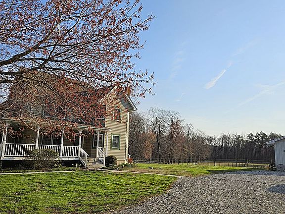 2nd image of 664 Myers Dr