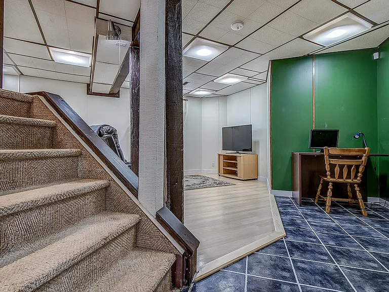 8010 Schubert Gate NW — Photo 21