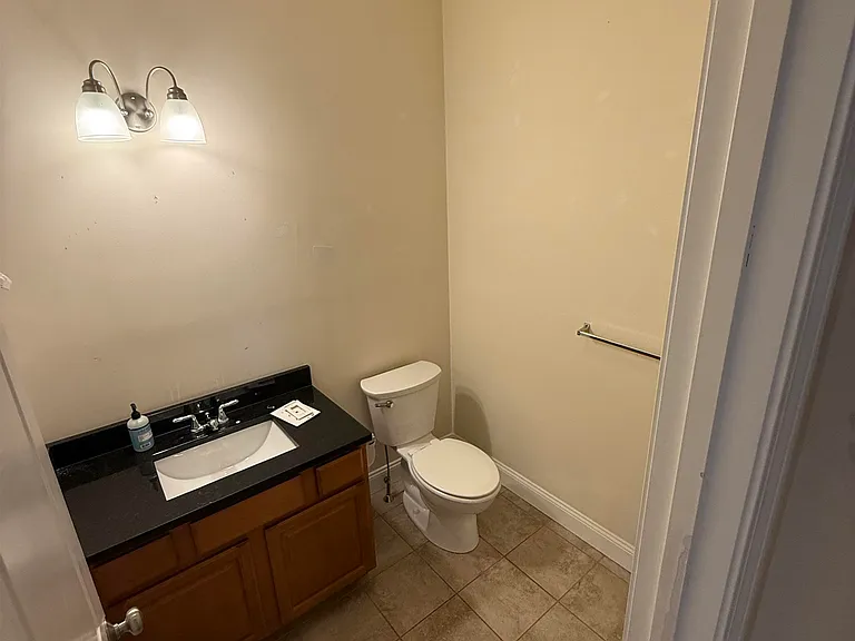 3 Sheffield Dr — Photo 9