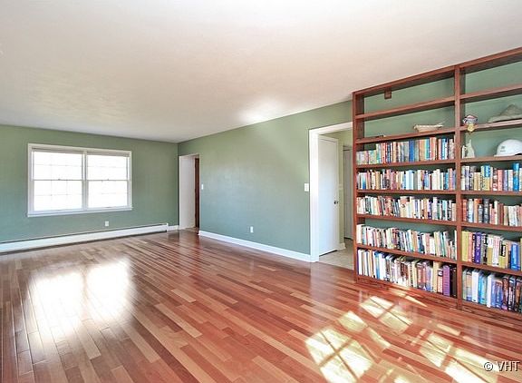 2nd image of 39315 N Meadow Ln