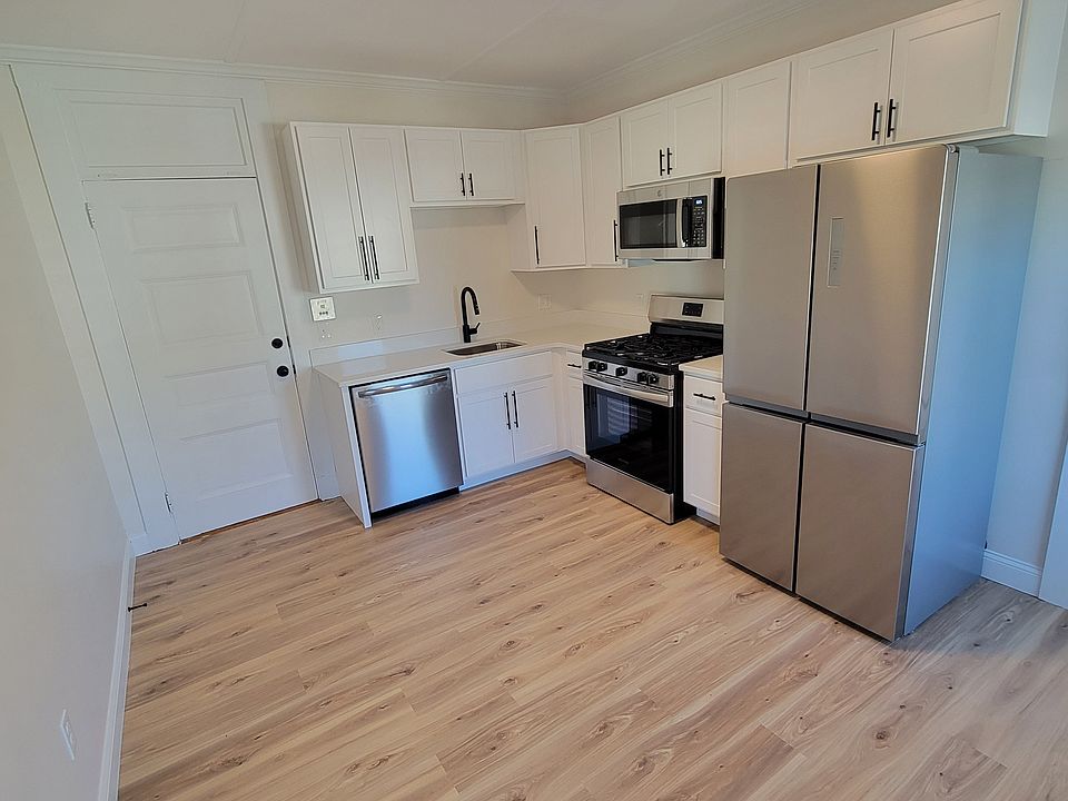 2nd image of 32 Railroad Ave APT 9
