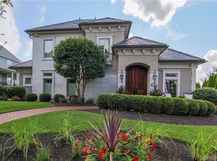 132 Pointe Oakwood Way, Oakwood, OH 45409