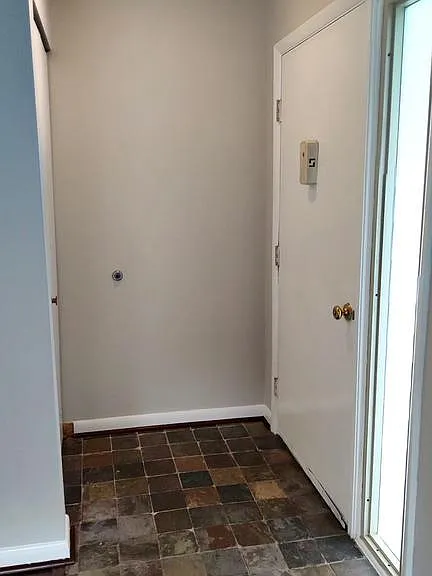 35 Eastford Ct #35 — Photo 3
