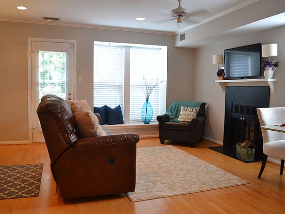 3rd image of 2586B S Arlington Mill Dr #2