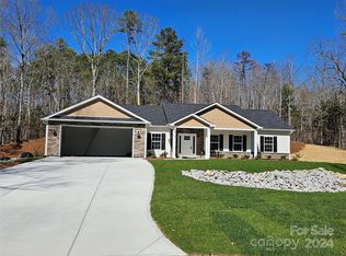 2015 Hollybrook Ln, Lancaster, SC 29720