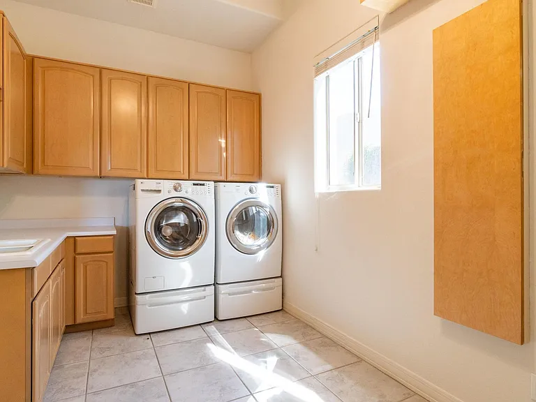 6461 E Crested Saguaro Ln — Photo 40