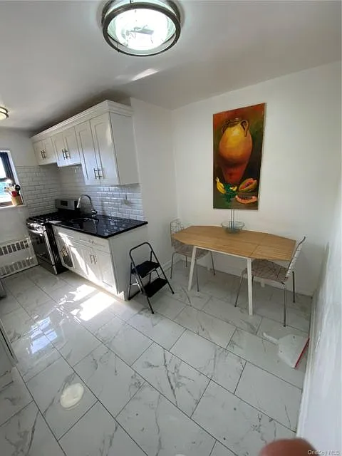 2 bed, 2.0 bath, 1200 sqft, $2,700 — Photo 3
