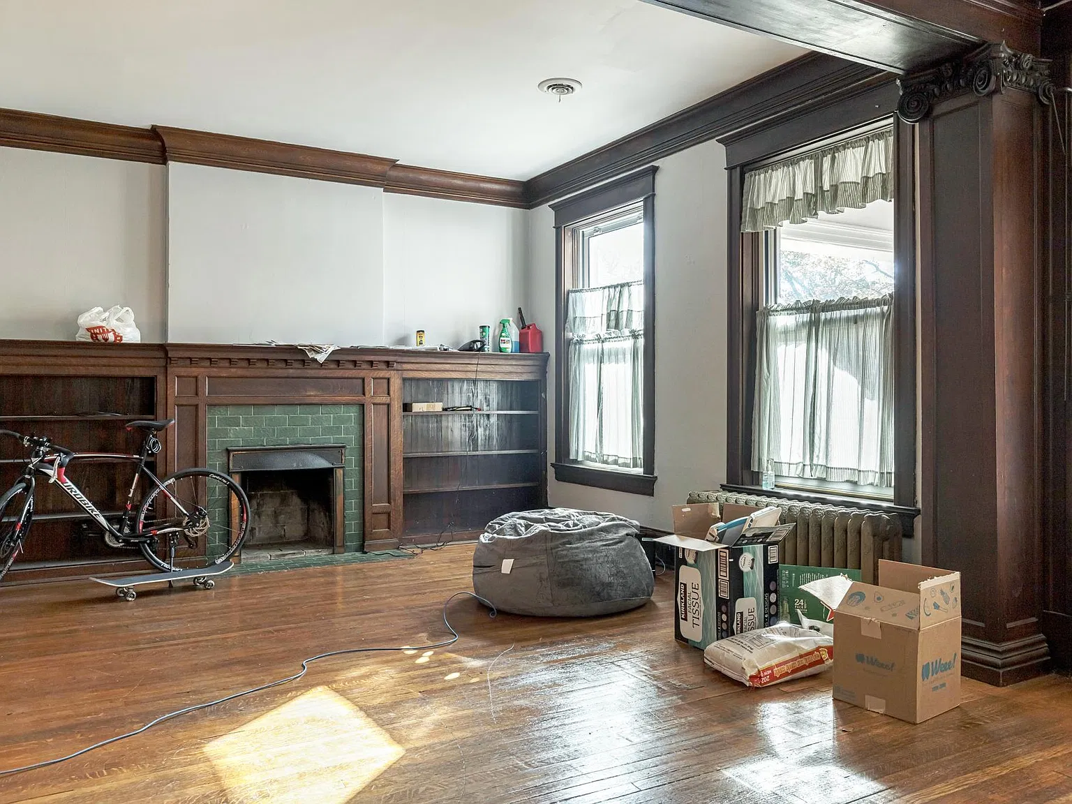 4 bed, 1920 sqft, $4,395 — Photo 4