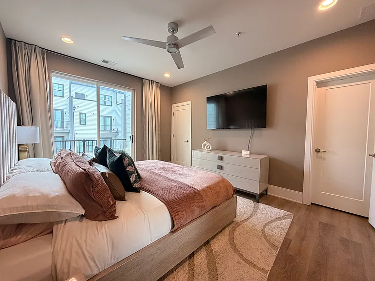 1341 Fairmont Ave NW — Photo 10