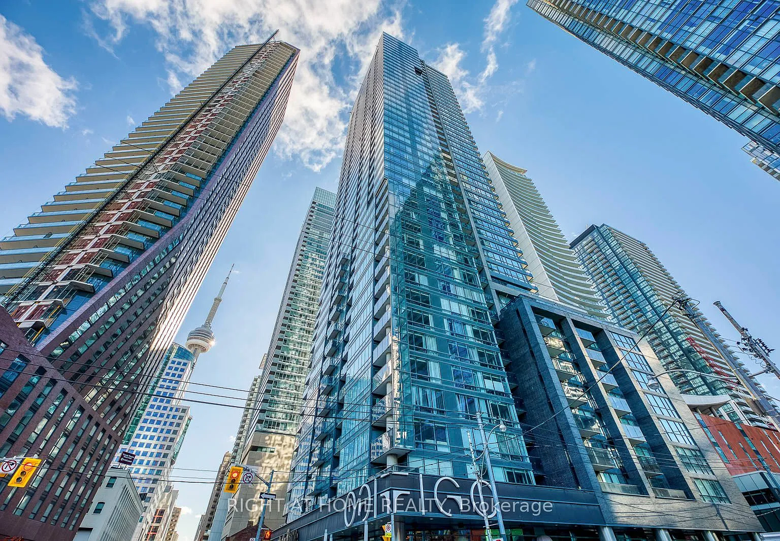 295 Adelaide St W — Photo 2