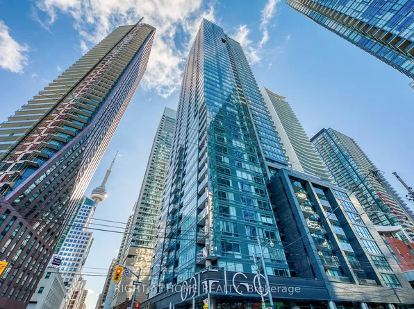 295 Adelaide St W Unit 1306, Toronto, ON M5V 0L4