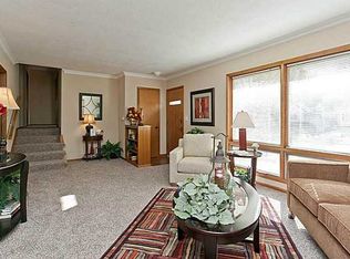 4009 Clinton Ave, Des Moines, IA 50310