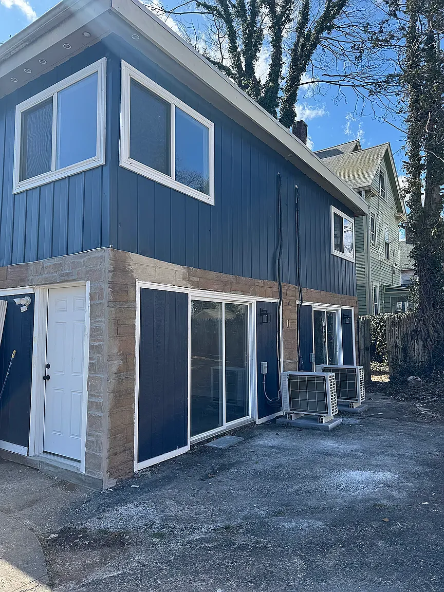 Building Photo - 353 Edgewood Ave #1R