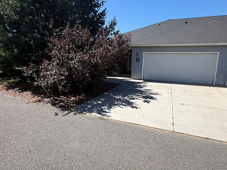 9545 Goodrich Rd SE — Photo 19