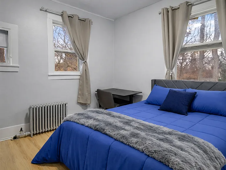 504 Stewart Ave — Photo 8